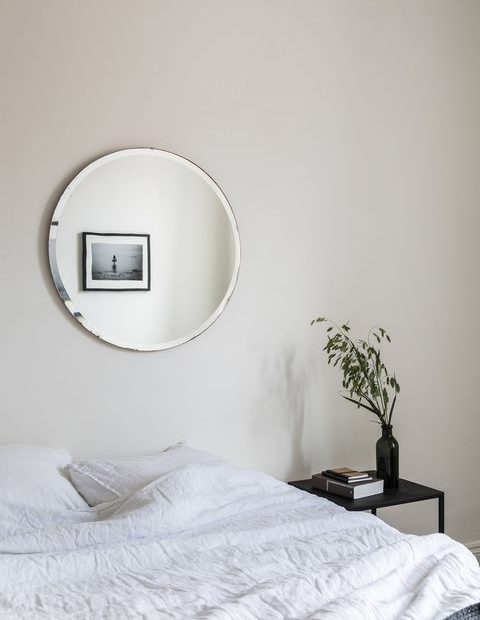 38 Minimalist Bedroom Ideas And Tips - Budget-Friendly Minimalism